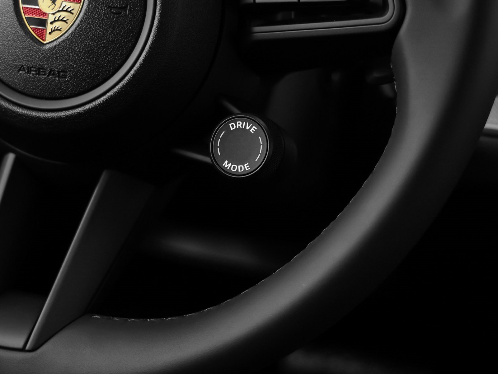 Used 2025 Porsche Cayenne image 29