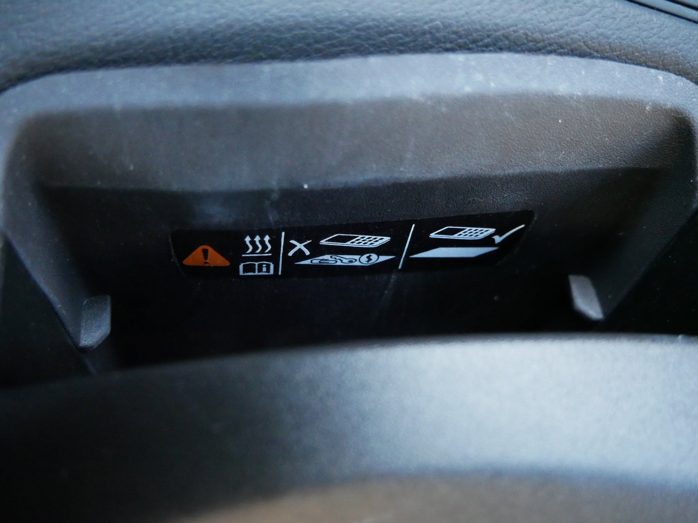 Certified 2025 Cadillac XT6 Sport image 30