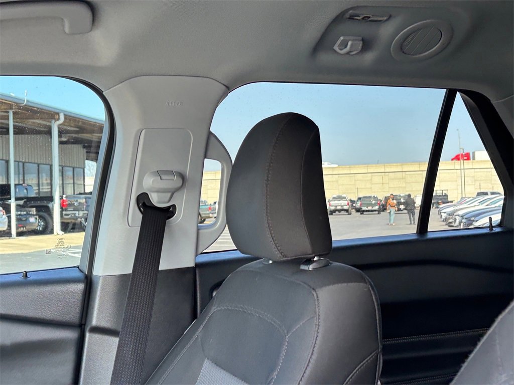 Used 2024 Ford Explorer XLT image 13