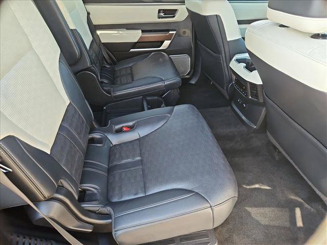 Used 2023 Toyota Sequoia Capstone AWD/4WD image 27