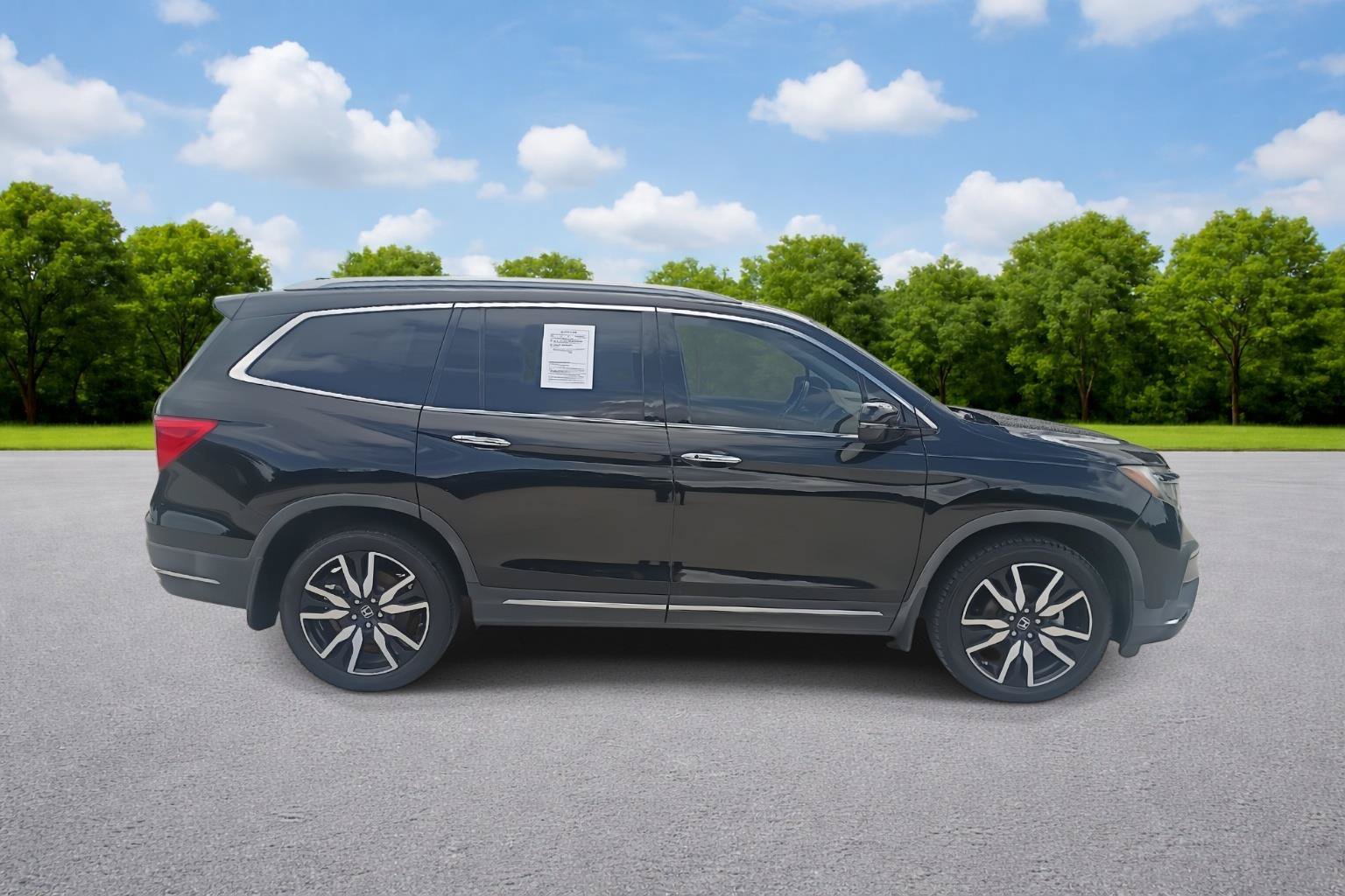 Used 2019 Honda Pilot Touring image 8