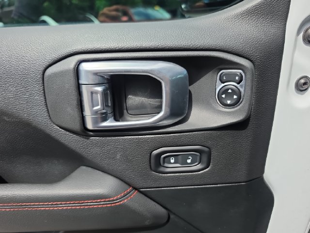 Used 2021 Jeep Wrangler Unlimited Rubicon AWD/4WD image 16