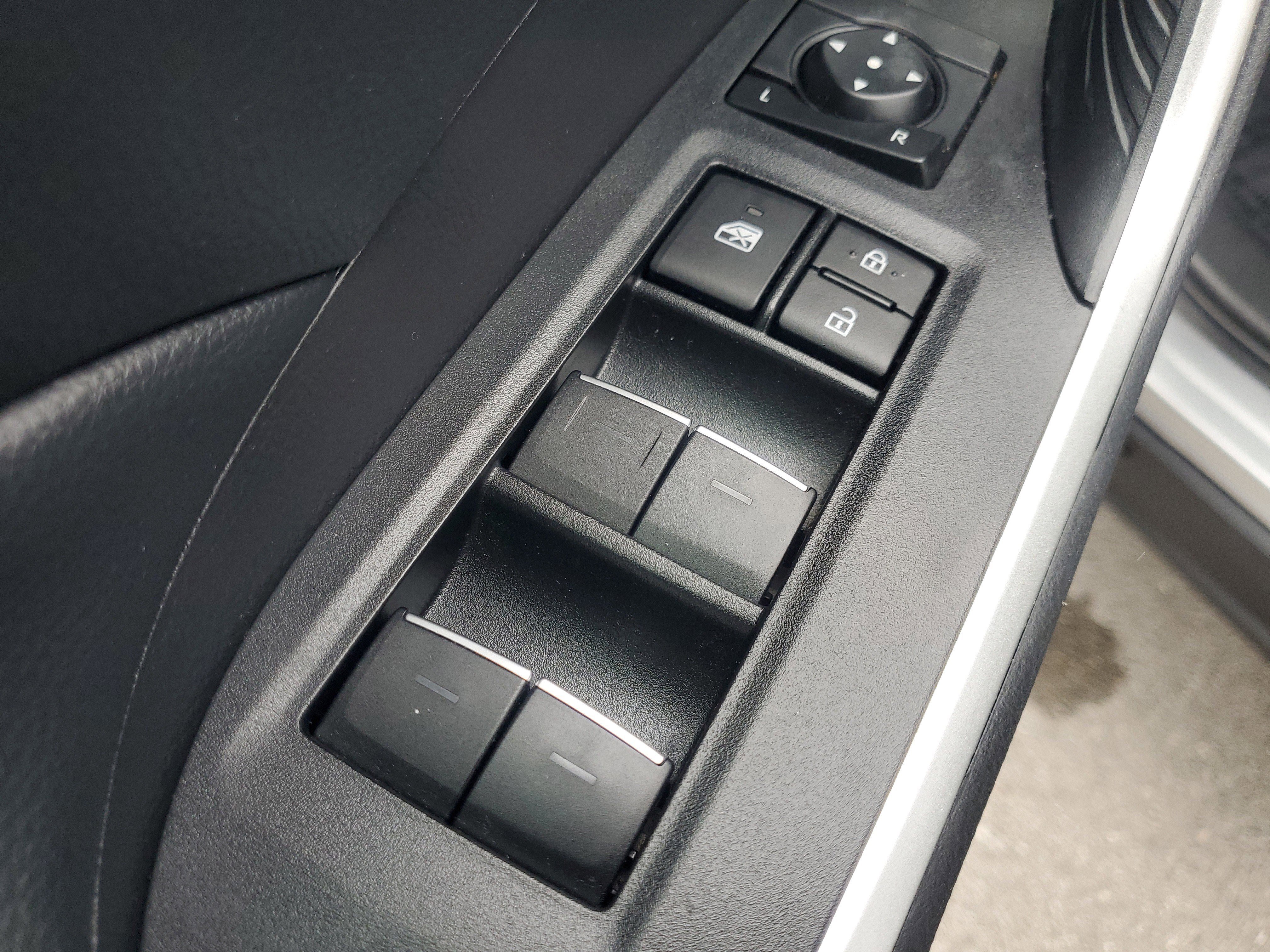 Certified 2022 Toyota RAV4 XLE w/ Convenience Package image 21