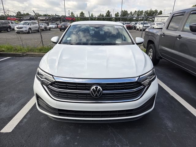 Used 2024 Volkswagen Jetta S FWD image 2