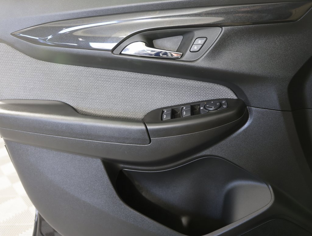 Used 2025 Chevrolet TrailBlazer LT image 28