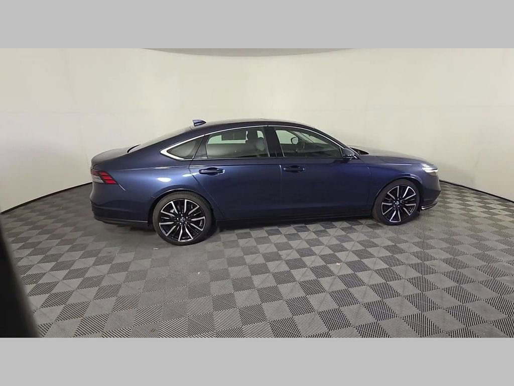 Used 2023 Honda Accord Touring image 35