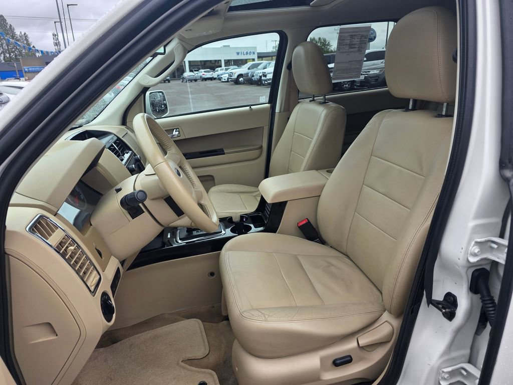 Used 2010 Ford Escape Limited AWD/4WD image 4