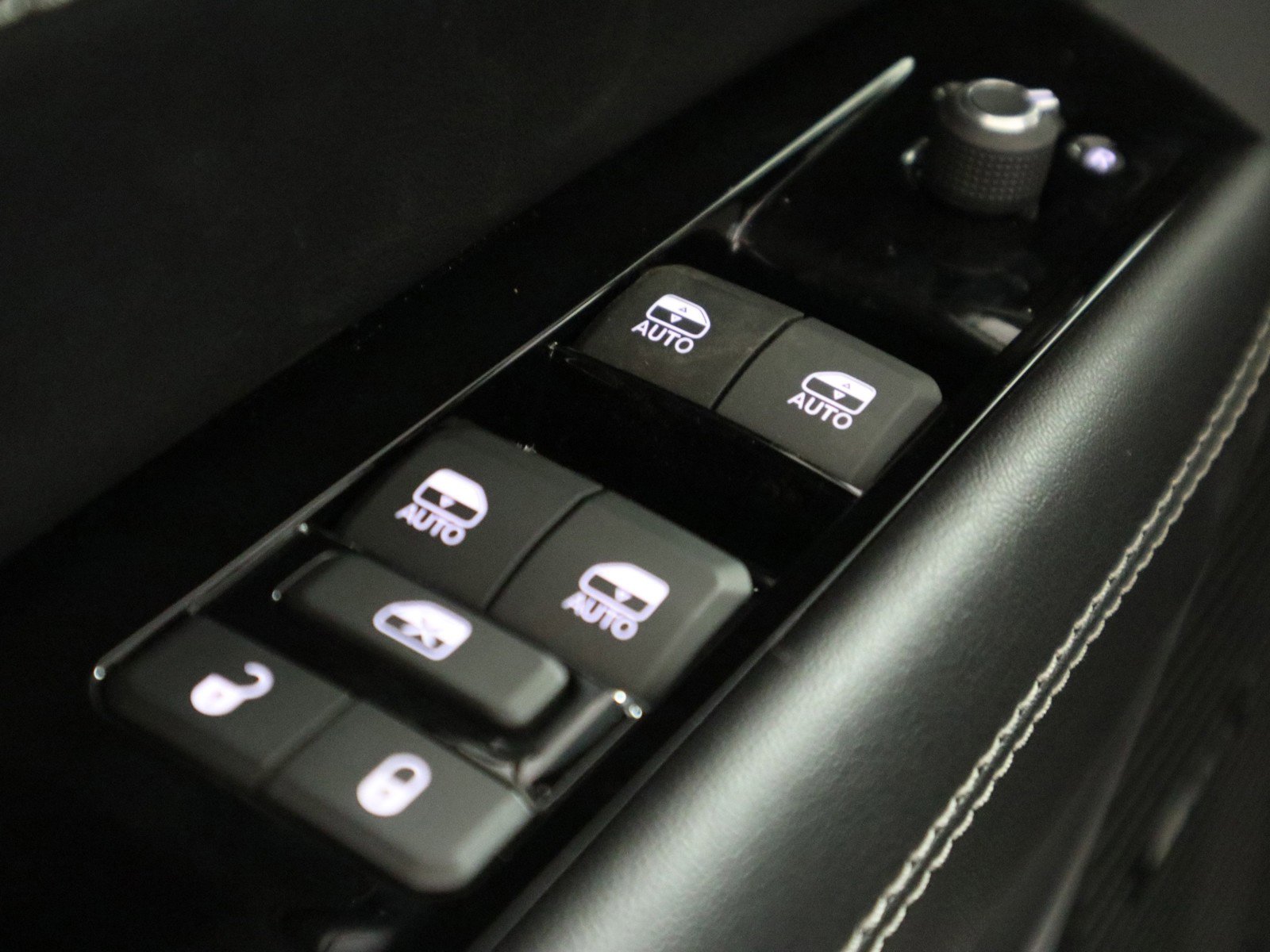 New 2024 Jeep Wagoneer 4WD w/ Convenience Group I image 35