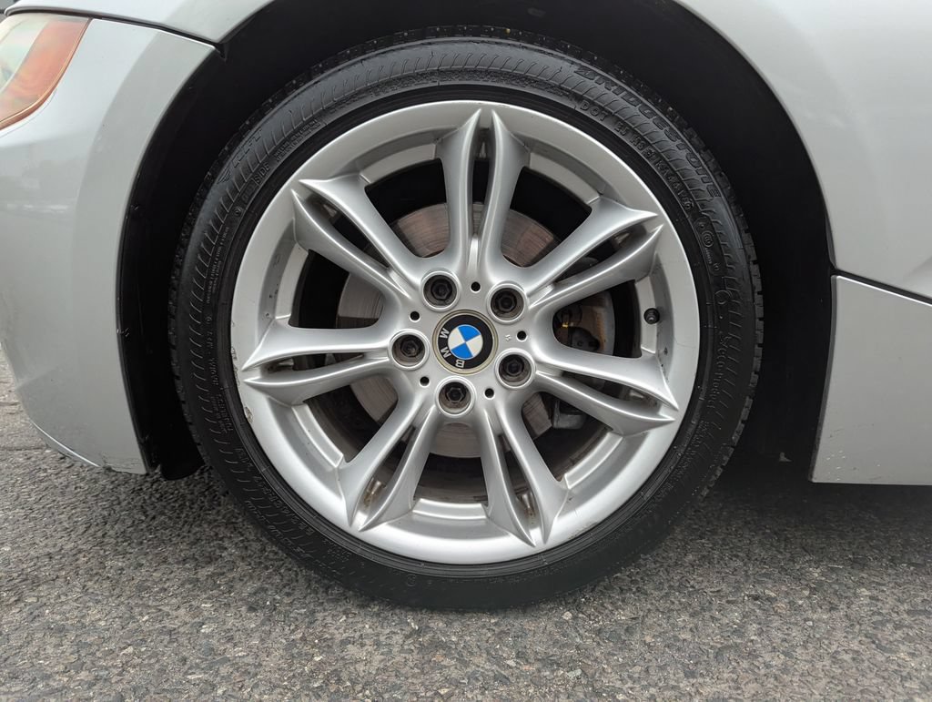 Used 2004 BMW Z4 3.0i RWD image 41