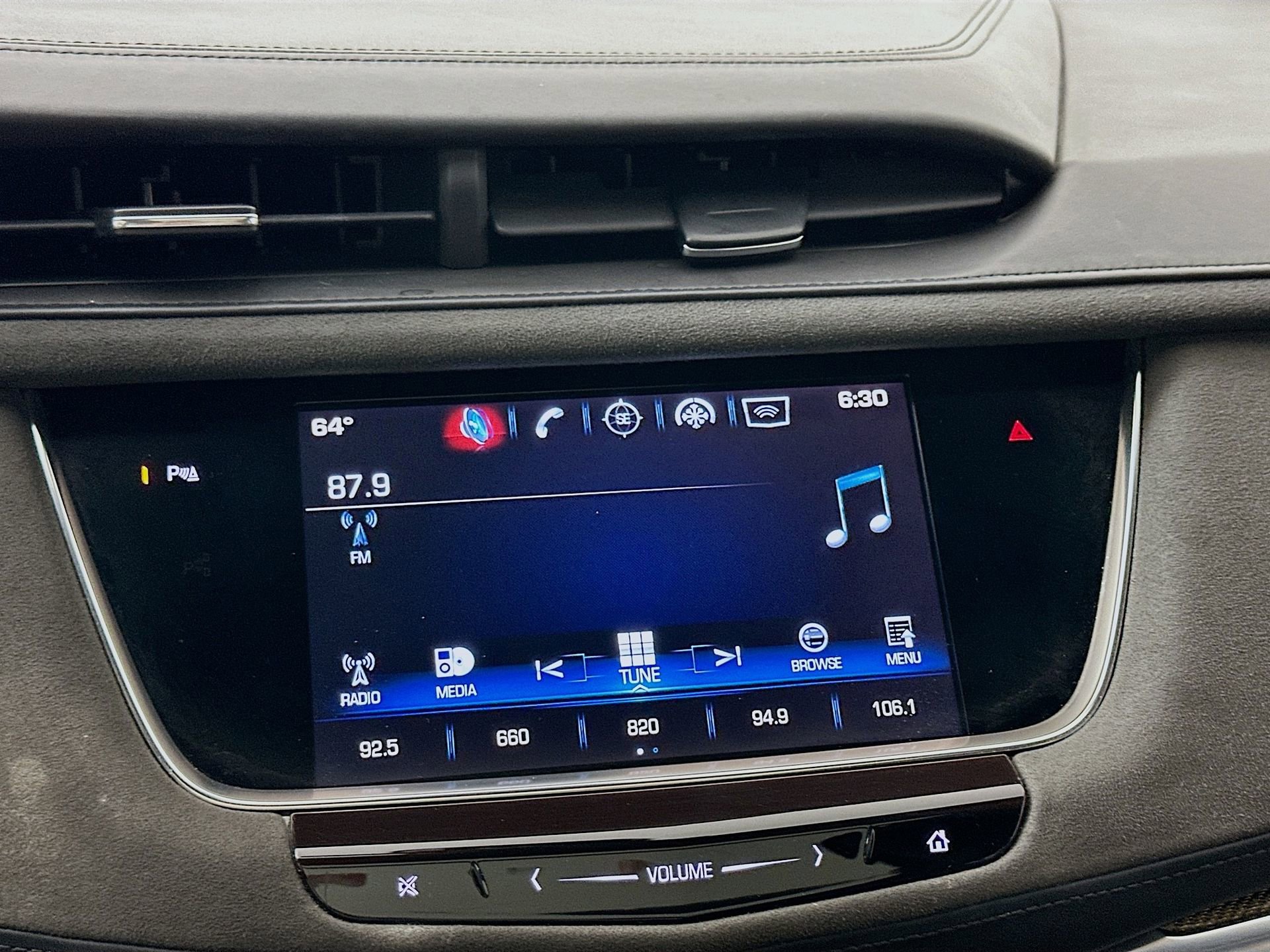 Used 2017 Cadillac XT5 Platinum image 16