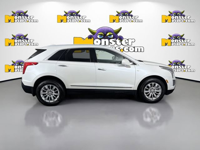 Used 2017 Cadillac XT5 FWD image 4