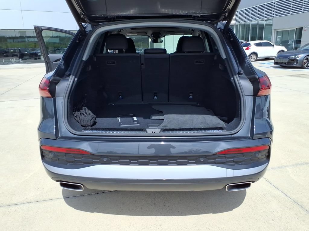 Used 2025 Audi Q5 Premium w/ Premium Plus AWD/4WD image 26