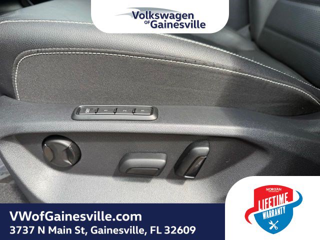 Certified 2025 Volkswagen Atlas SEL AWD/4WD image 18