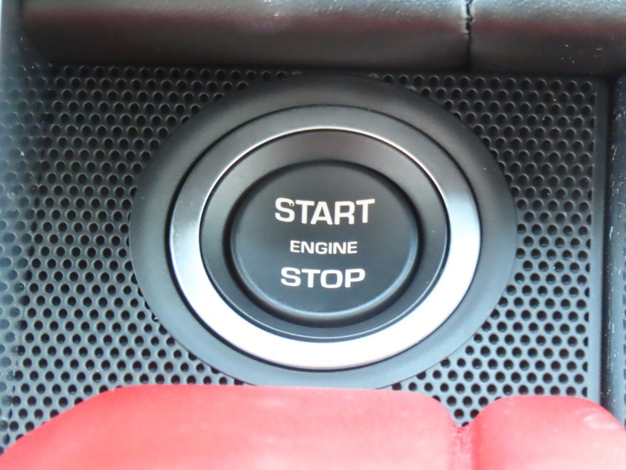Used 2021 Land Rover Range Rover Sport SVR Carbon Edition image 33