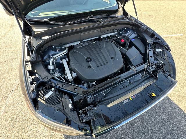 Used 2023 Volvo XC60 B5 Plus w/ Climate Package AWD/4WD image 32