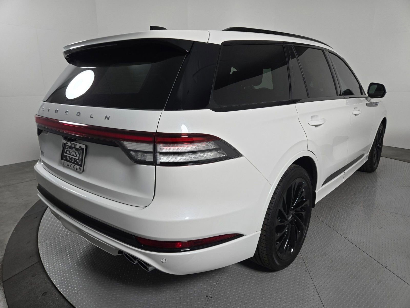 New 2026 Lincoln Aviator Reserve image 4