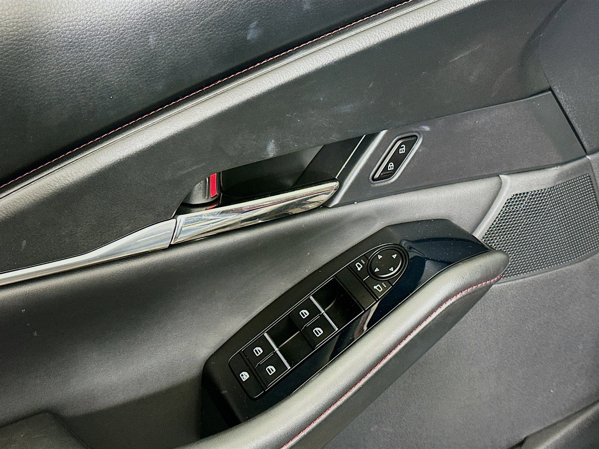 Used 2022 MAZDA CX-30 AWD 2.5 S w/ Preferred Package image 15