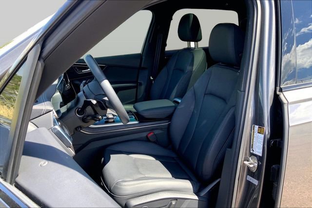 Used 2023 Audi Q7 2.0T Premium Plus w/ Premium Plus Package AWD/4WD image 17