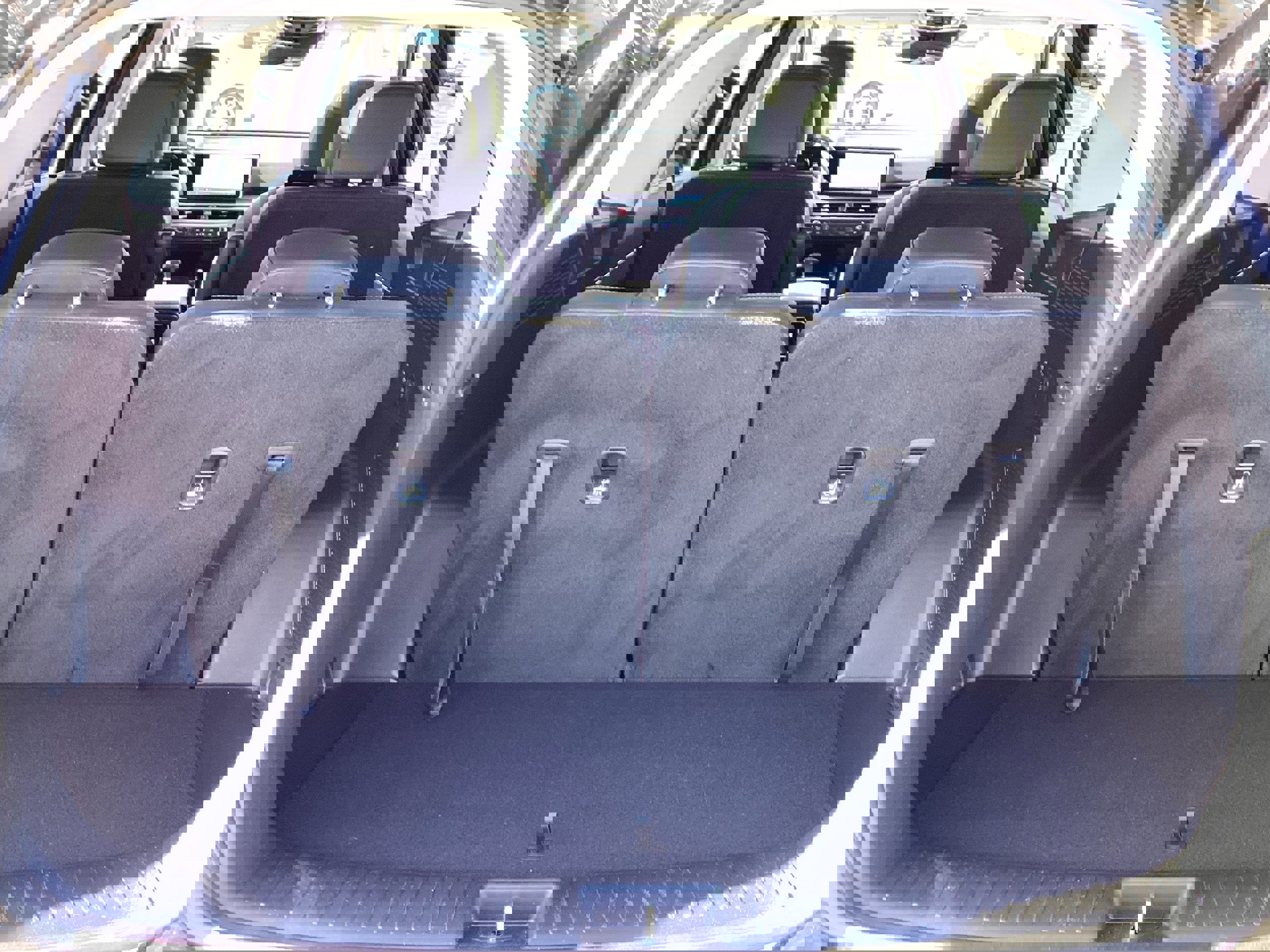 Used 2025 Kia Sorento EX w/ Panoramic Sunroof Package image 16