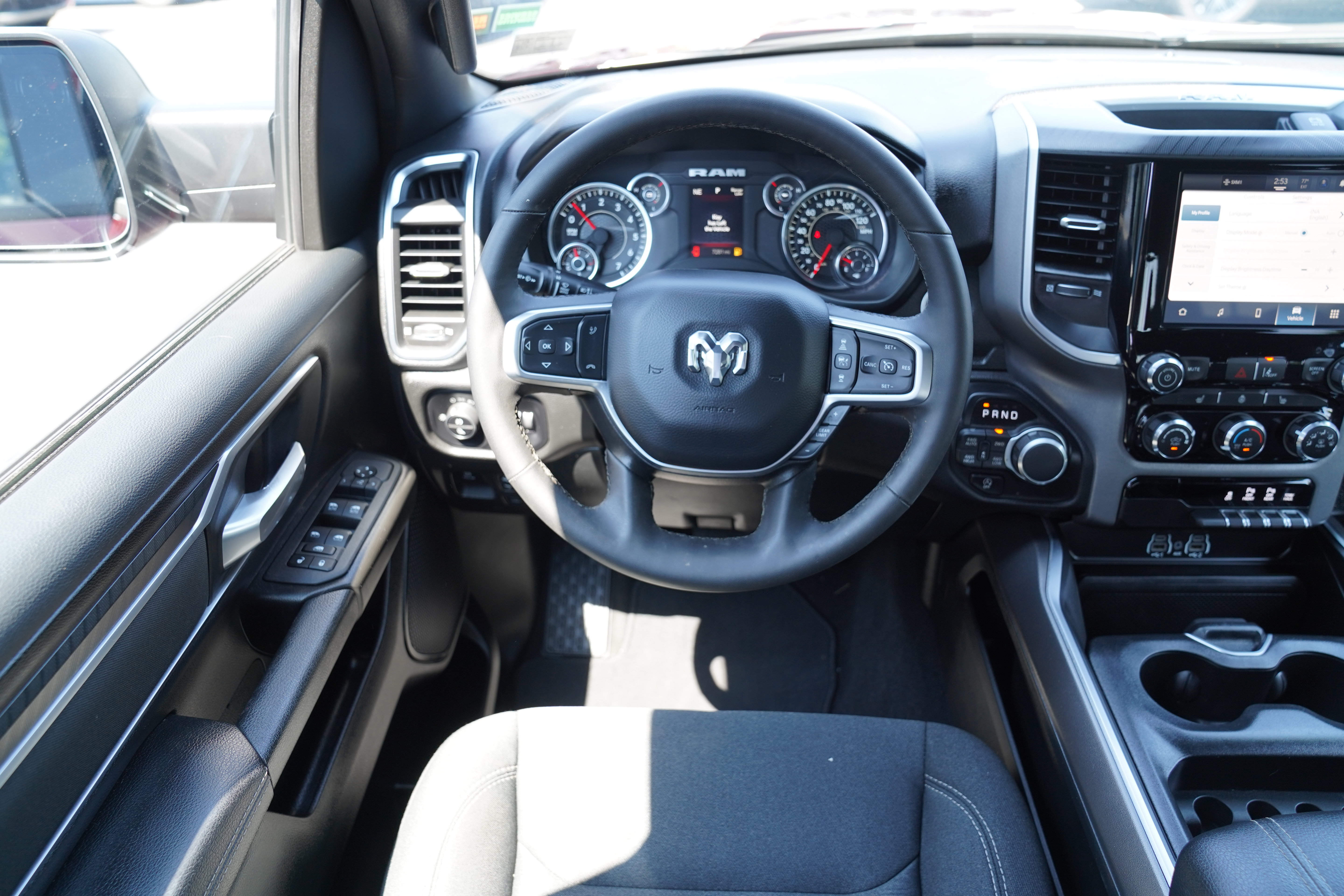 Used 2025 RAM 1500 Big Horn AWD/4WD image 11