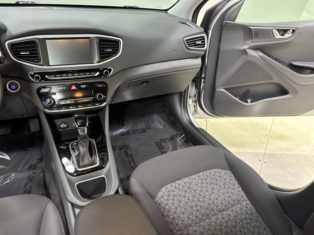 Used 2018 Hyundai Ioniq Blue FWD image 14