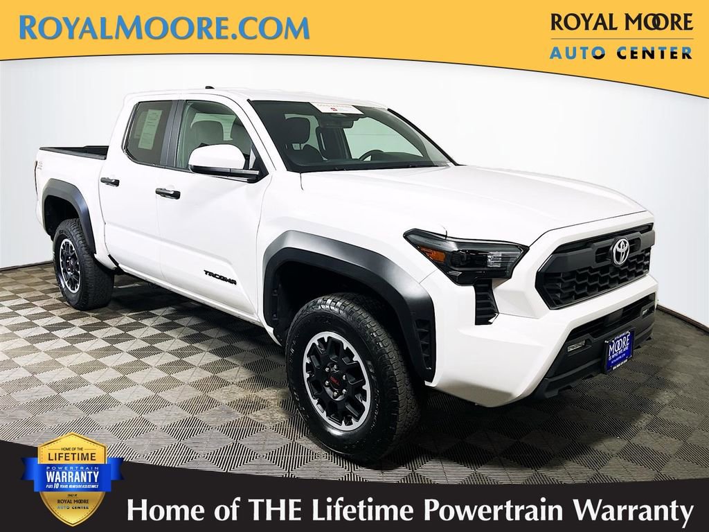 Certified 2025 Toyota Tacoma TRD Off-Road AWD/4WD image 1