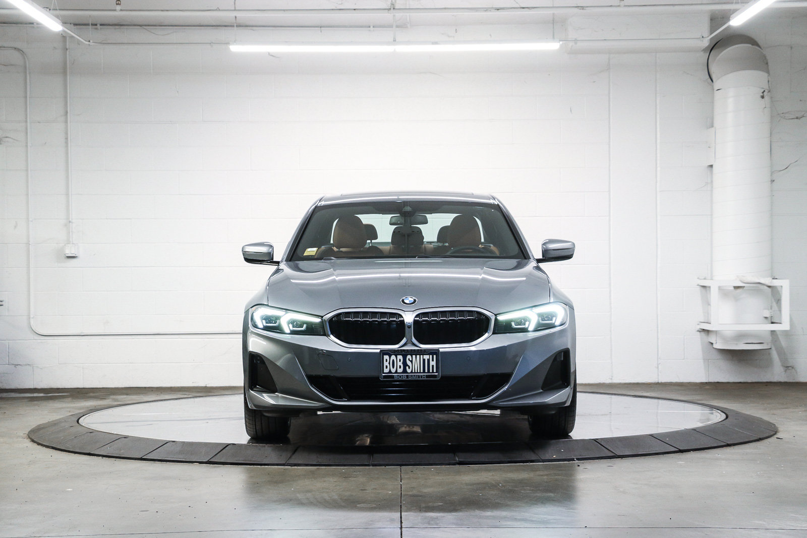 Certified 2024 BMW 330i Sedan w/ Convenience Package RWD image 2