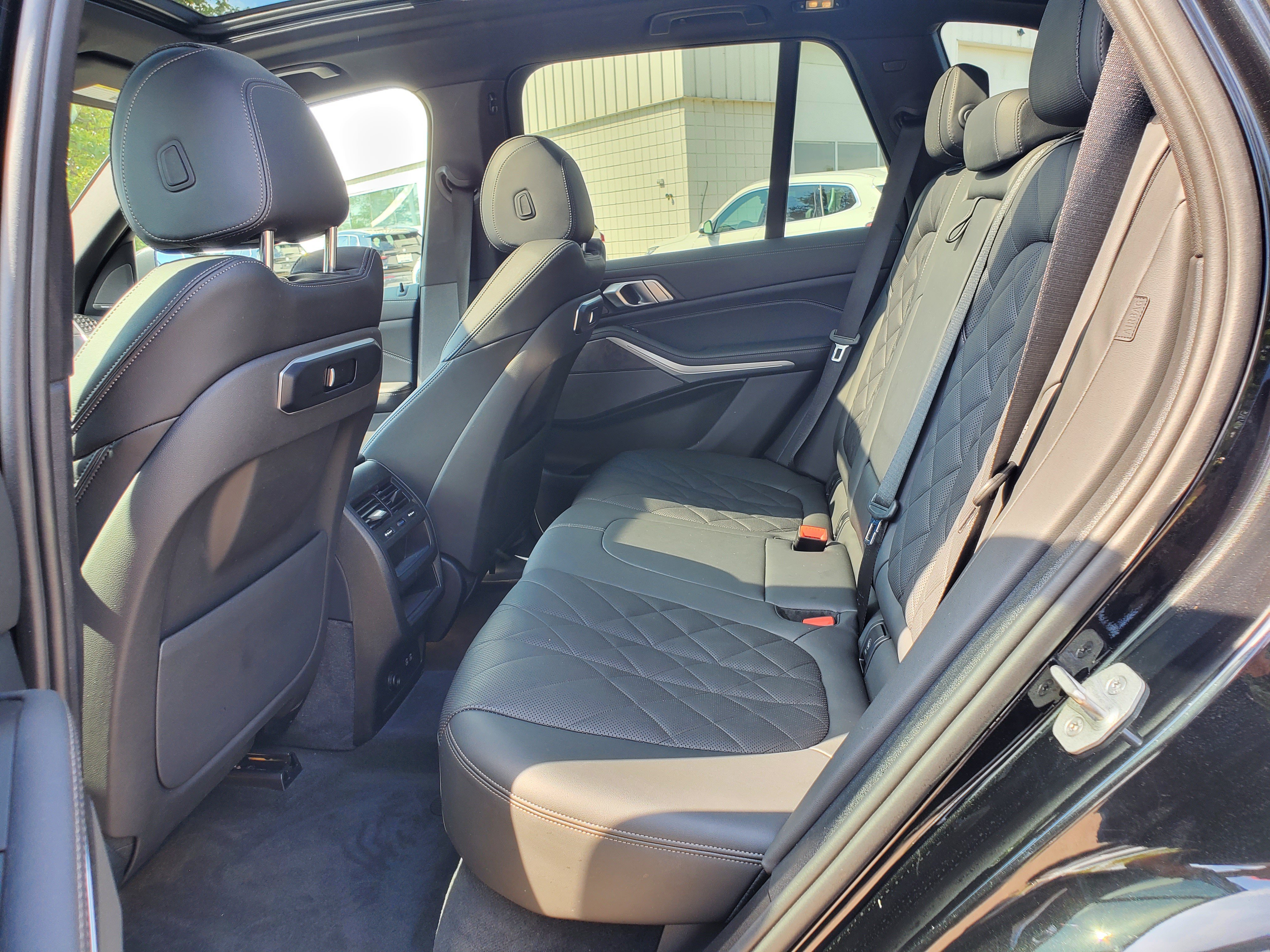 Certified 2024 BMW X5 xDrive40i w/ Premium Package AWD/4WD image 33
