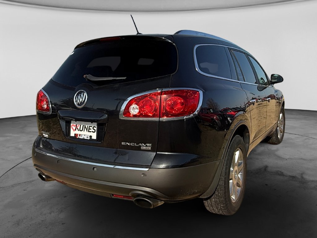 Used 2008 Buick Enclave CXL w/ Entertainment Package #2 FWD image 8
