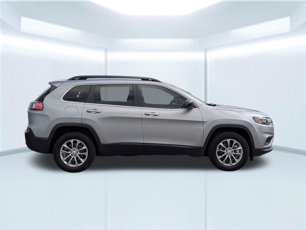 Used 2022 Jeep Cherokee Latitude Lux AWD/4WD image 7