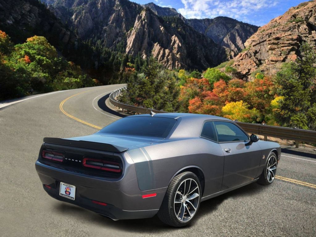 Used 2015 Dodge Challenger R/T Scat Pack w/ Scat Pack Stripe Group RWD image 3