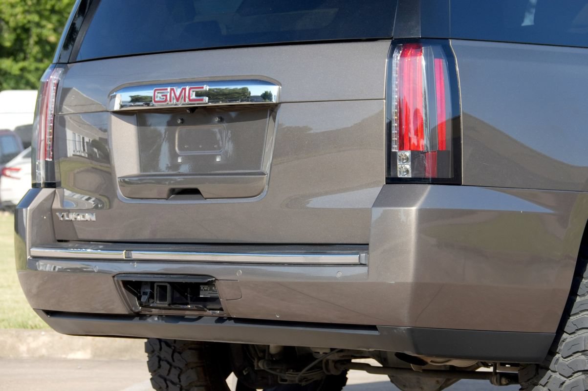 Used 2015 GMC Yukon Denali w/ Open Road Package AWD/4WD image 35
