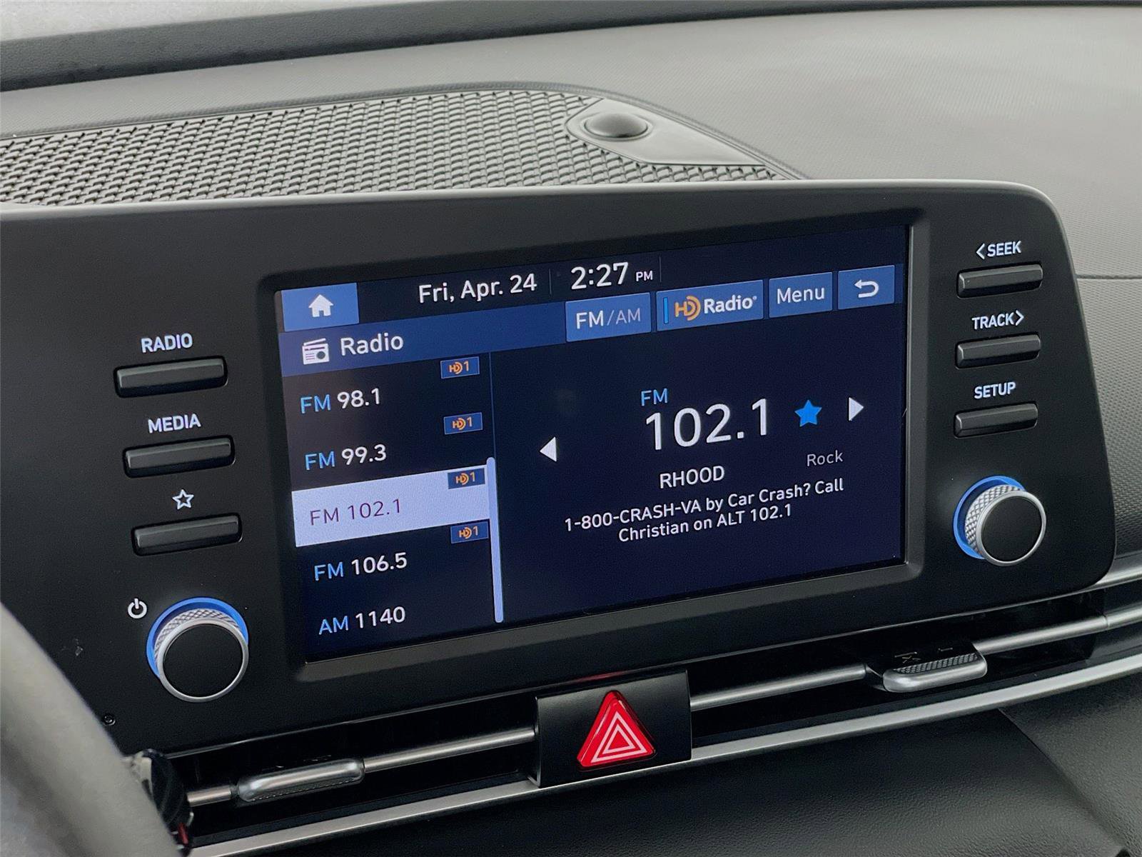 Certified 2025 Hyundai Elantra Blue FWD image 13