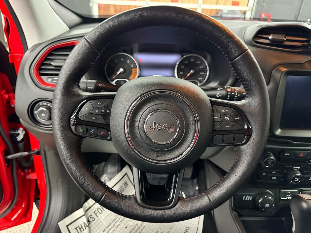 Used 2022 Jeep Renegade Latitude w/ Convenience Group AWD/4WD image 21