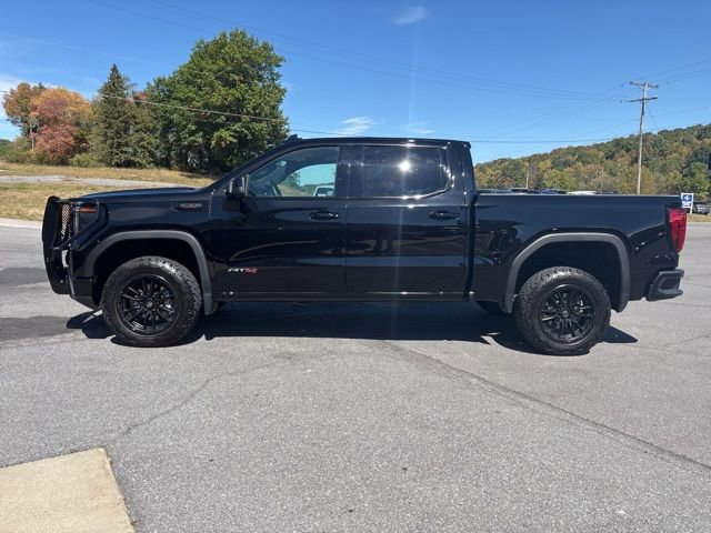 Used 2024 GMC Sierra 1500 AT4 w/ AT4 Preferred Package image 9