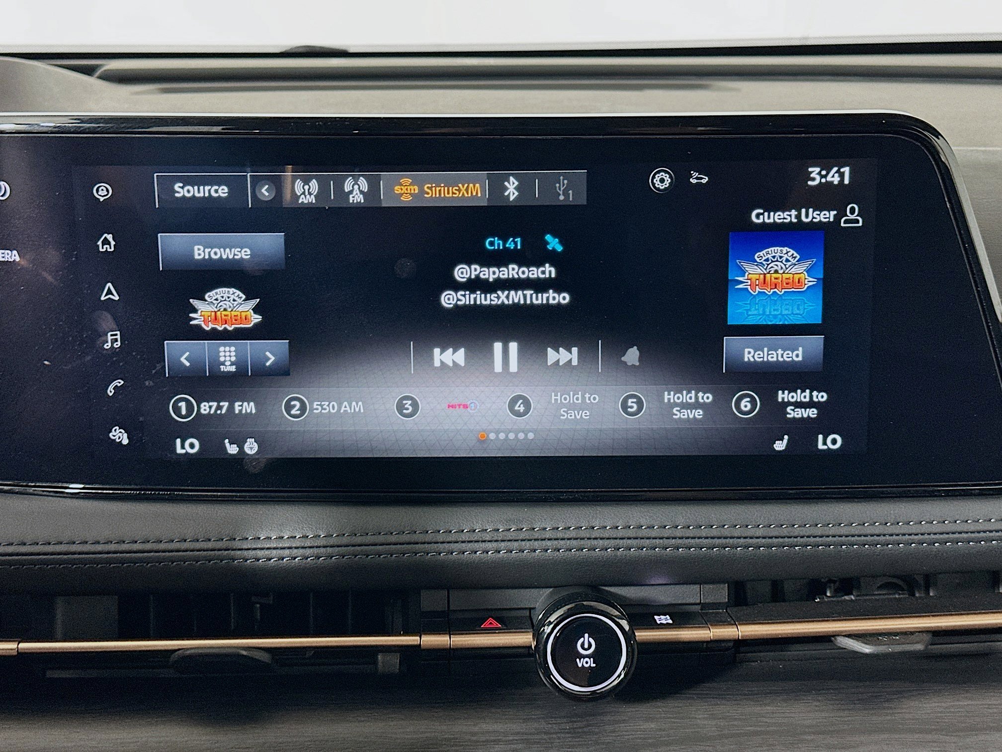 Used 2024 Nissan Ariya FWD image 21