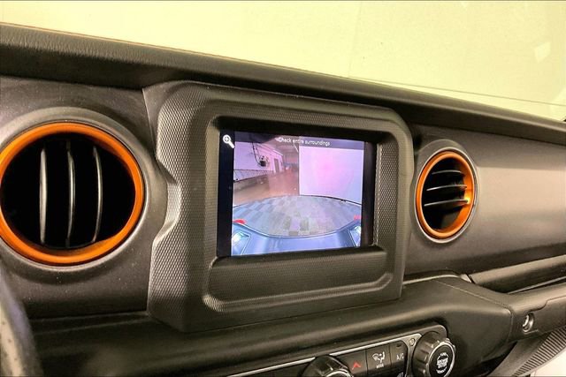 Used 2021 Jeep Gladiator Mojave w/ Cold Weather Group image 13