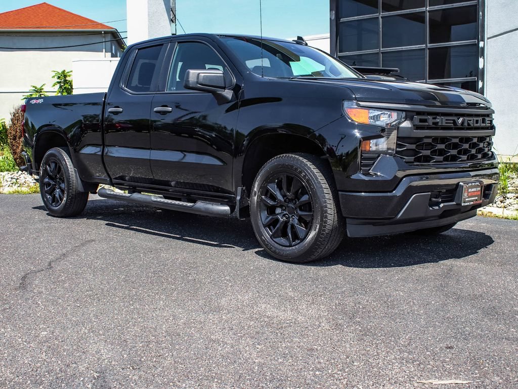 Used 2023 Chevrolet Silverado 1500 Custom w/ LPO, Dark Essentials Package AWD/4WD image 3