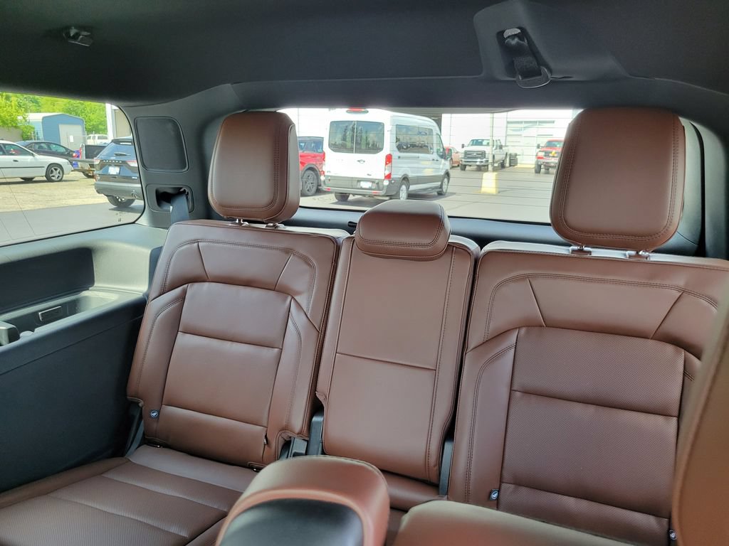 New 2026 Lincoln Navigator Reserve AWD/4WD image 26