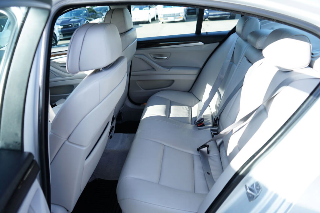 Used 2013 BMW 535i xDrive Sedan image 11