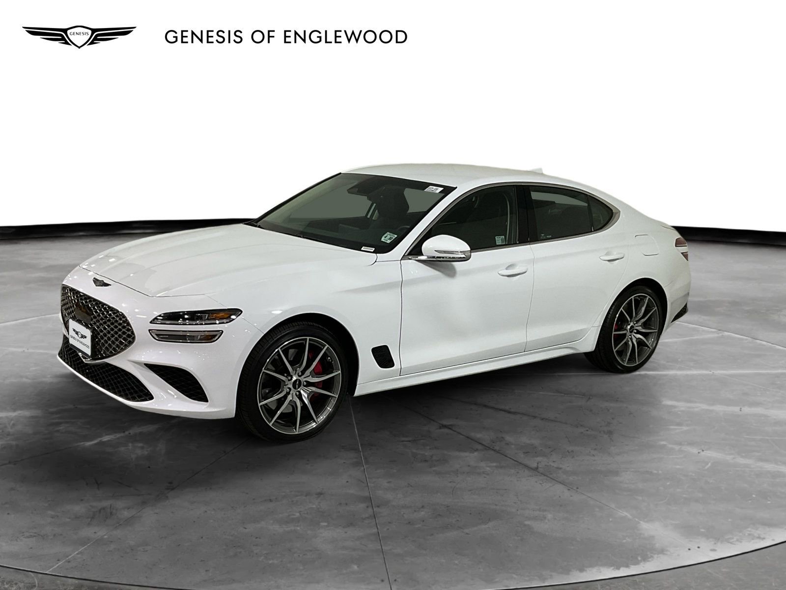 Used 2025 Genesis G70 2.5T image 1
