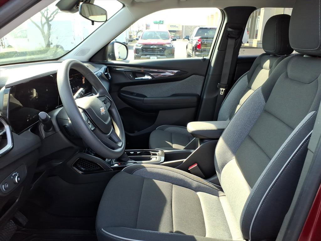 Used 2025 Chevrolet TrailBlazer LS w/ LS Convenience Package image 23