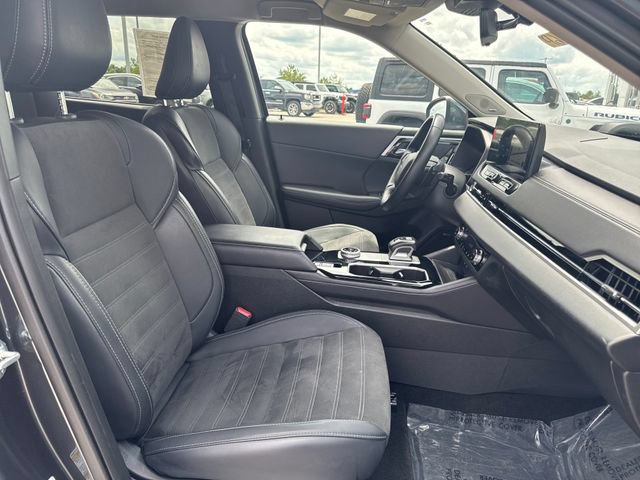 Used 2025 Mitsubishi Outlander AWD image 25