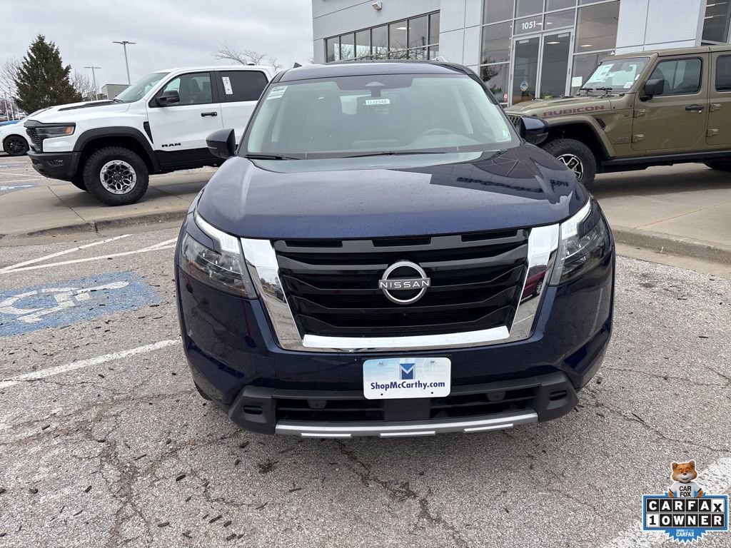 Used 2025 Nissan Pathfinder SL image 10