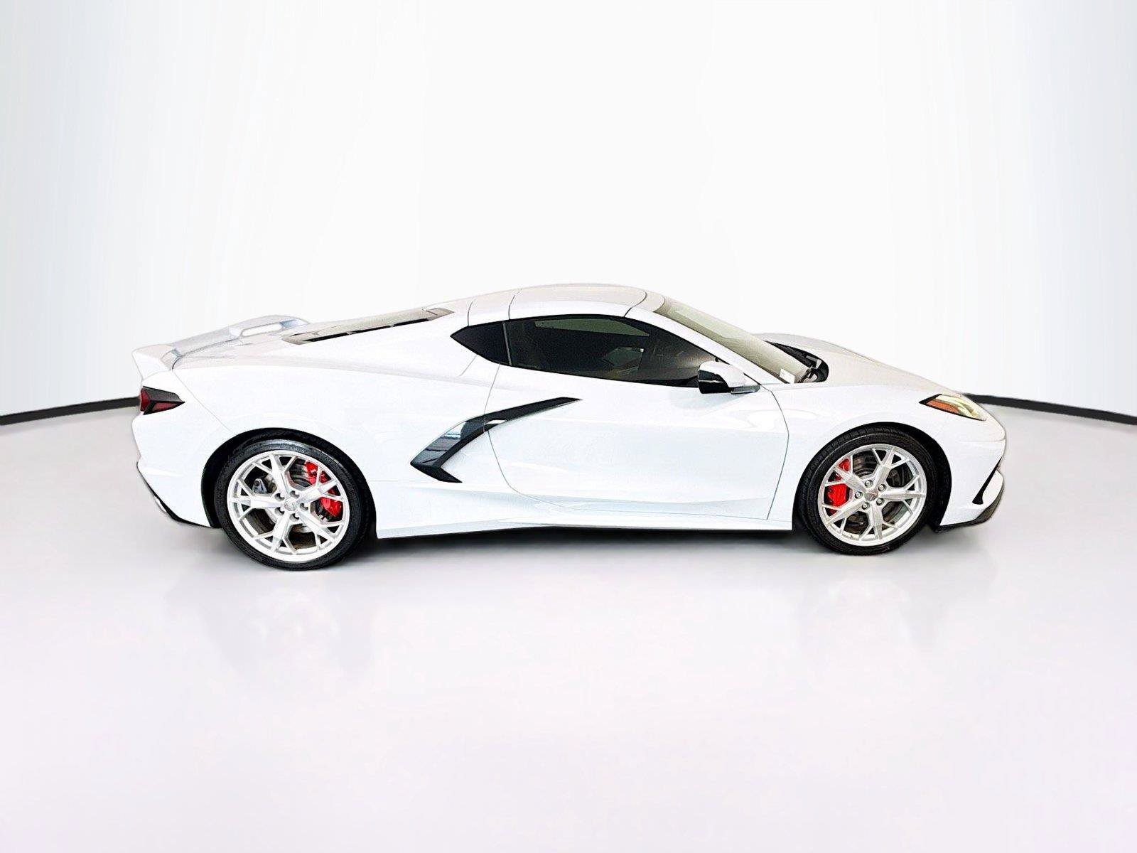 Used 2021 Chevrolet Corvette Stingray Preferred Cpe w/ Z51 Performance Package RWD image 6