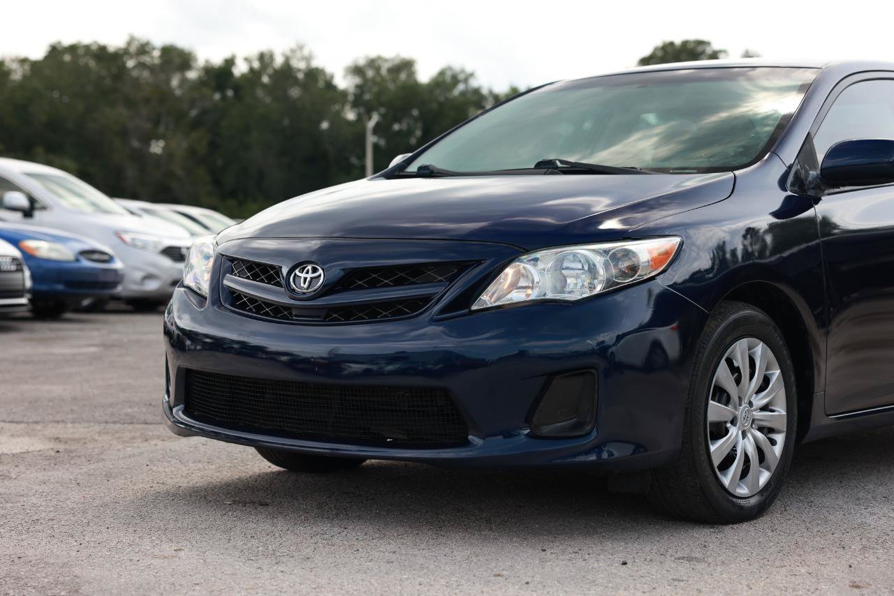 Used 2012 Toyota Corolla LE FWD image 23