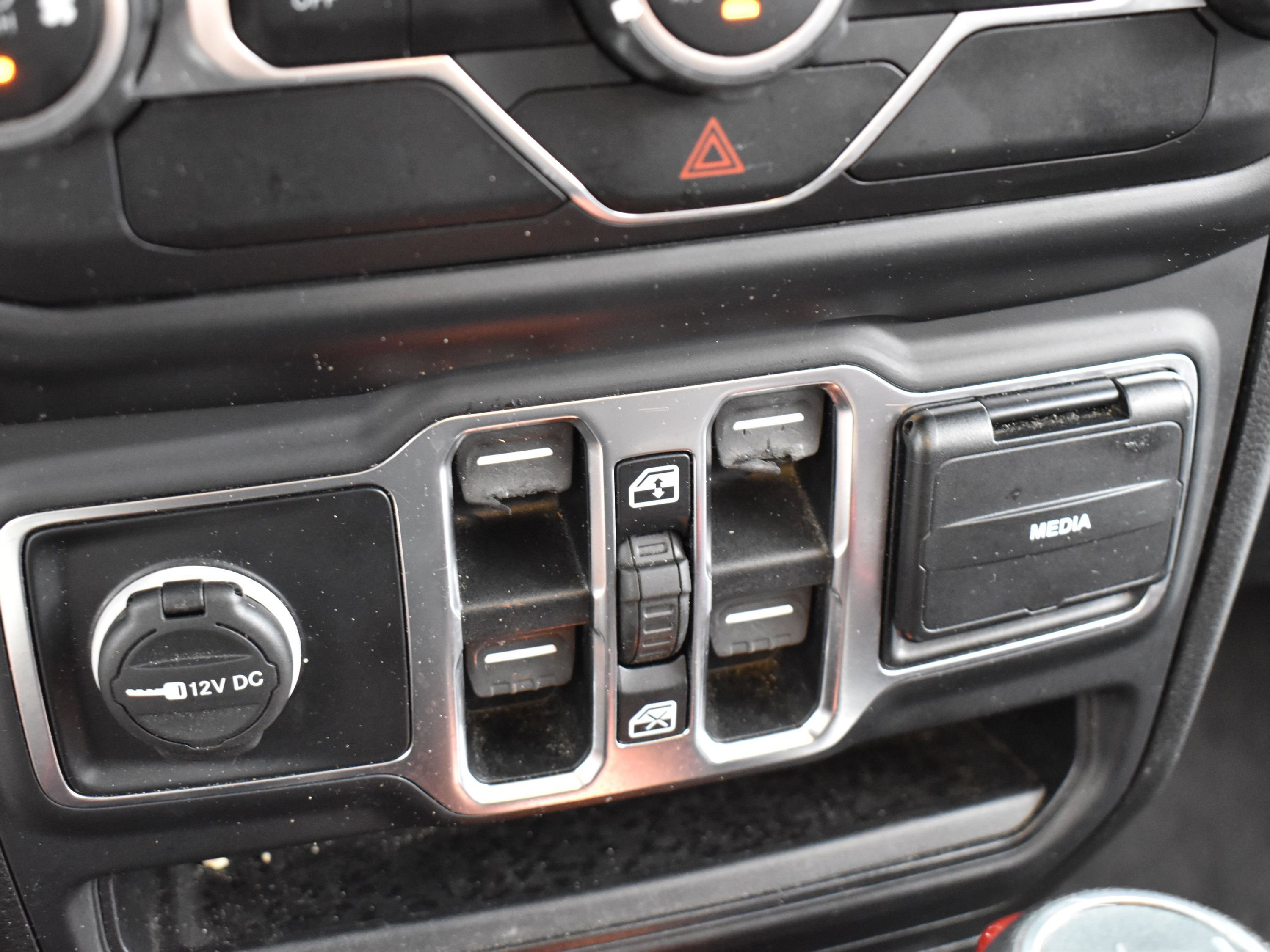 Used 2020 Jeep Wrangler Unlimited Sport S image 25