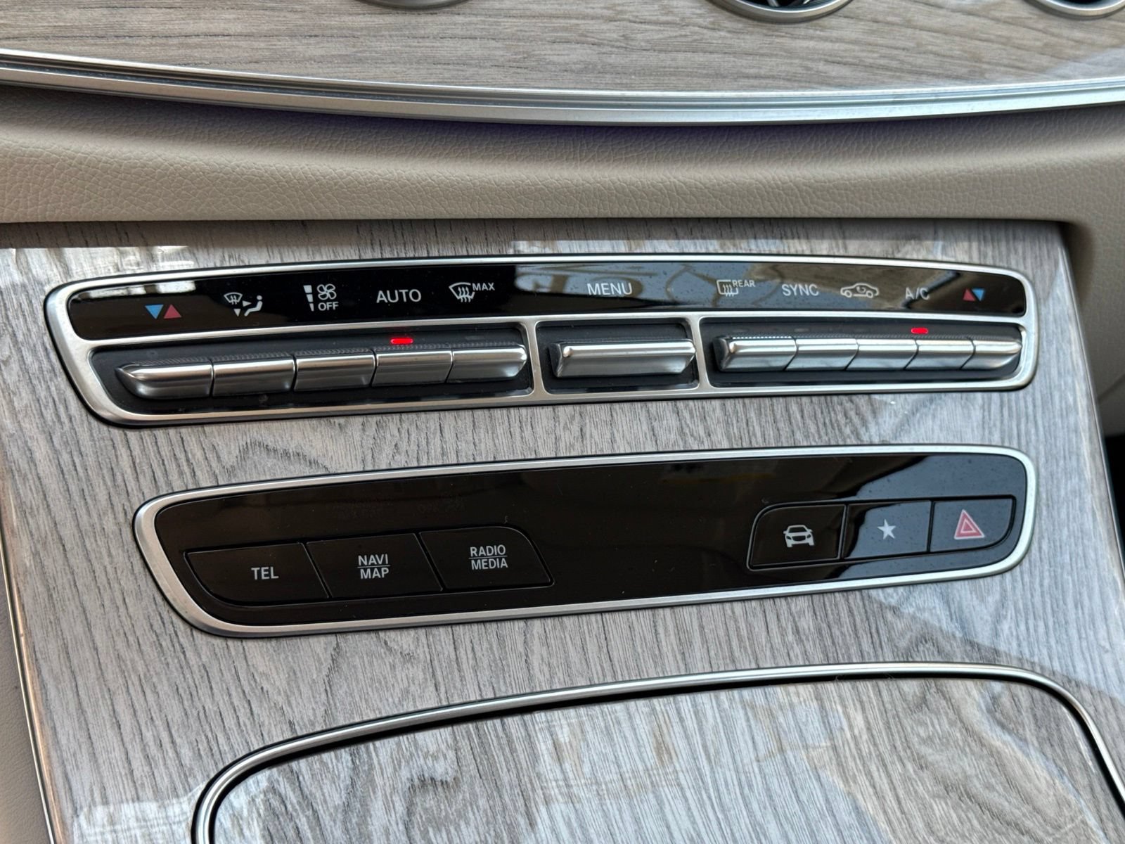 Used 2023 Mercedes-Benz E 450 Cabriolet image 35