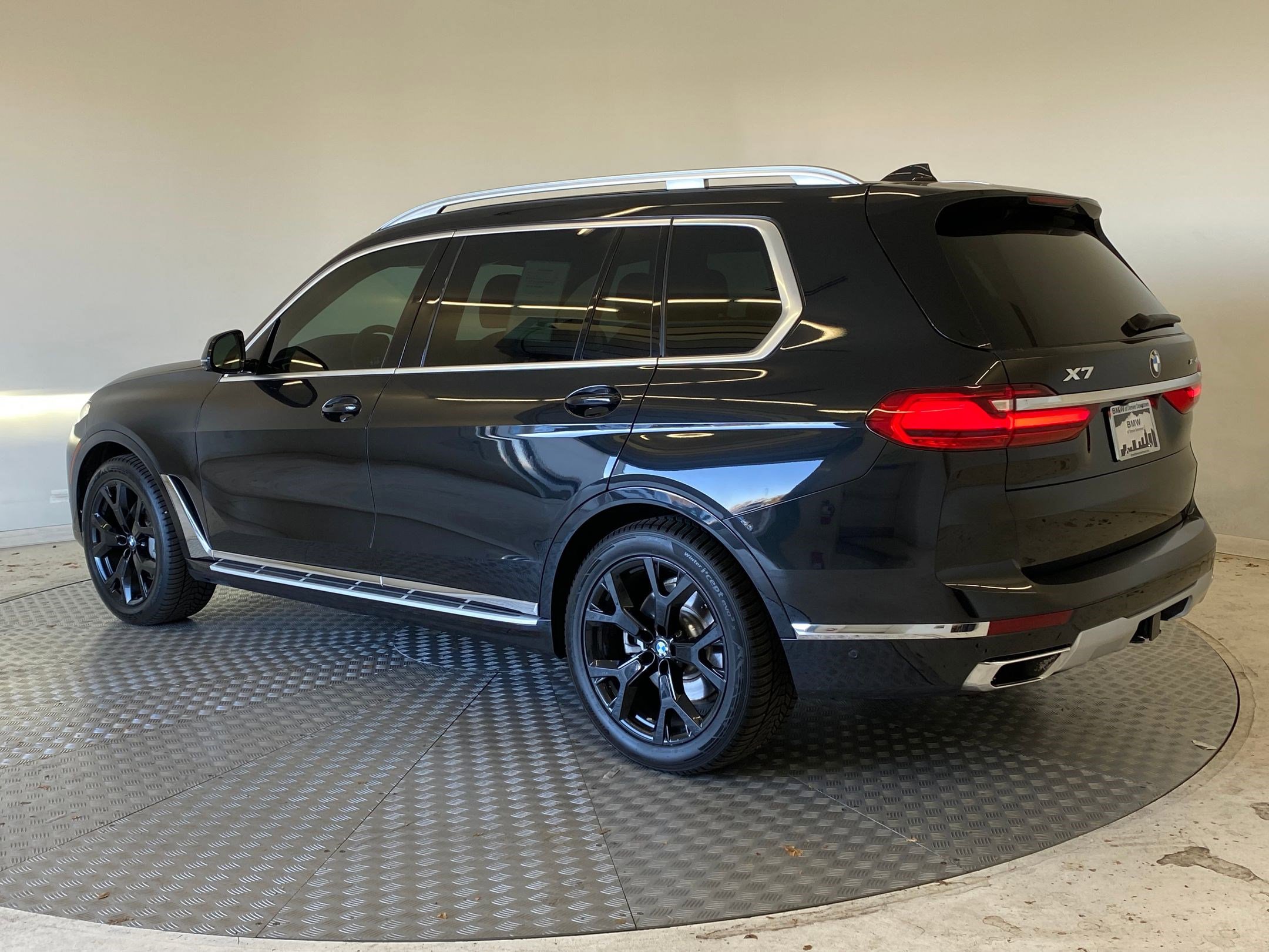 Used 2020 BMW X7 xDrive40i w/ Premium Package image 3