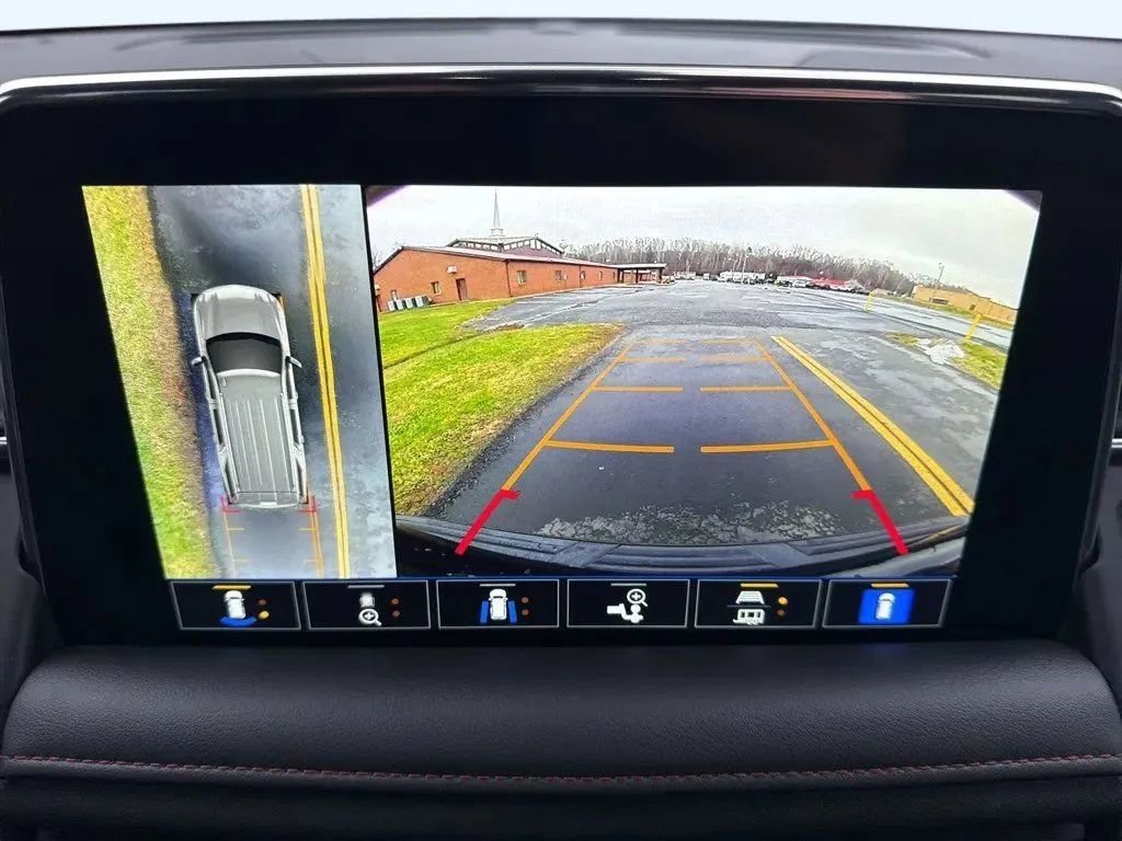 Used 2021 Chevrolet Tahoe RST w/ Luxury Package image 23